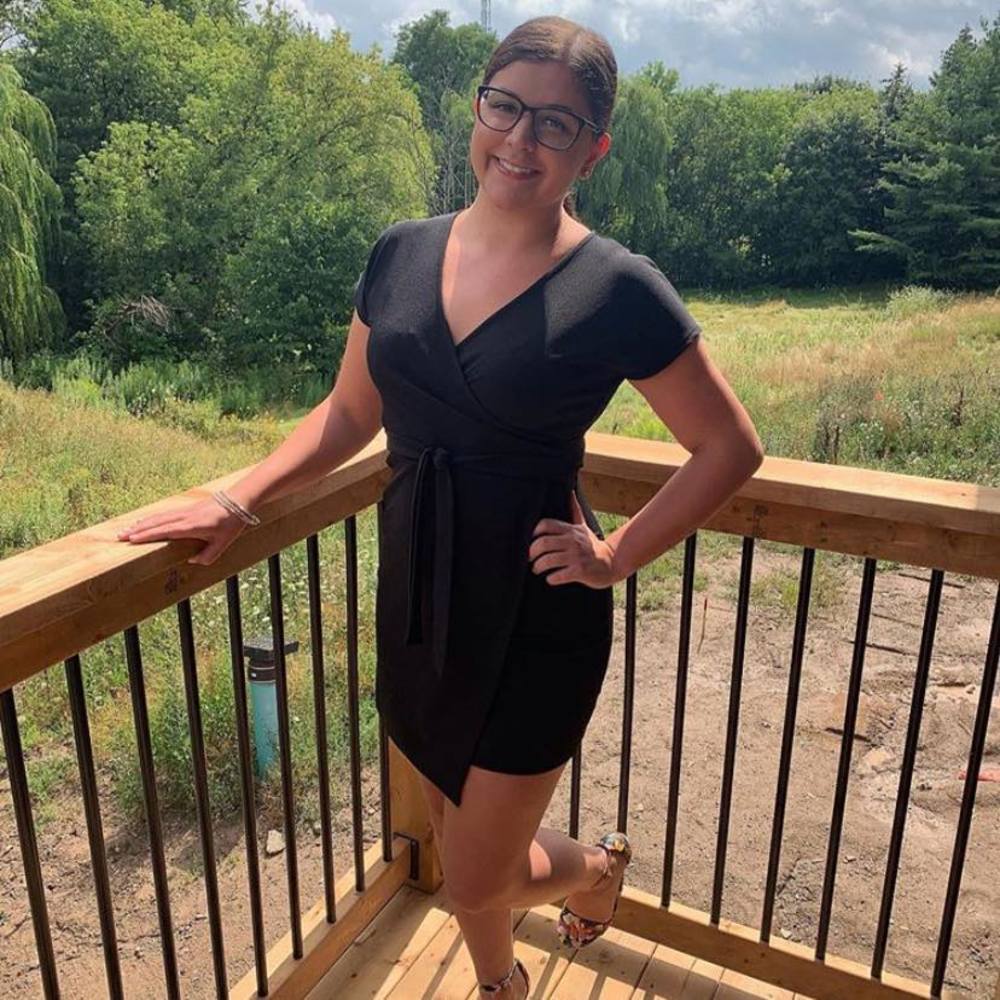 Meet your Posher, Julia
